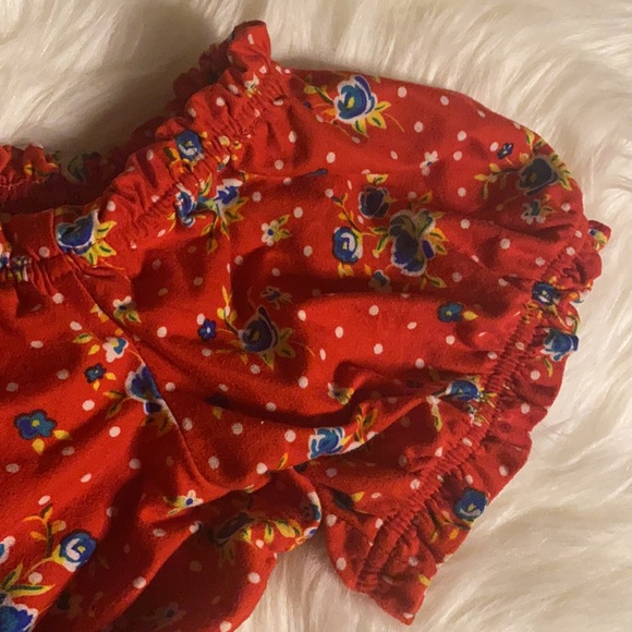 Flirty off-shoulder floral top - Picture 2 of 4